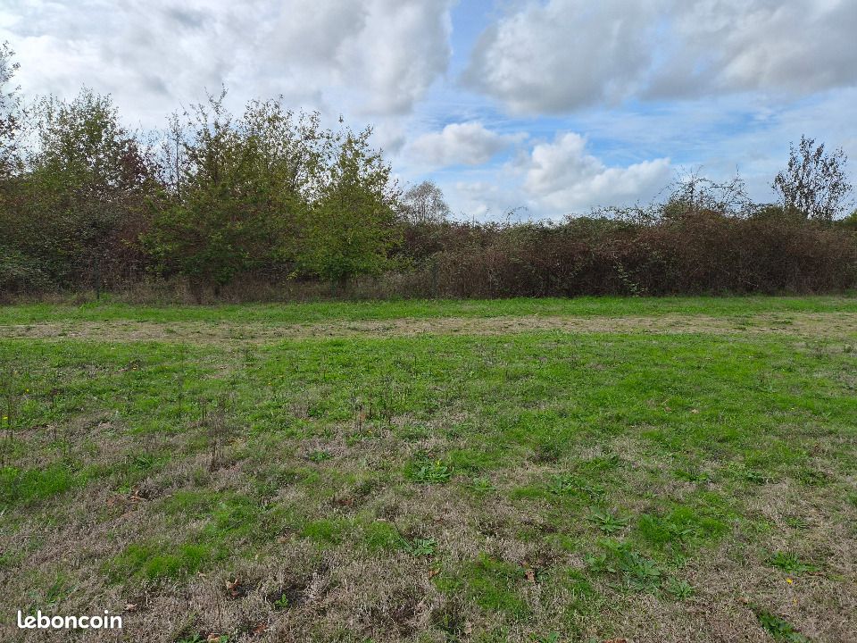 Terrain 1426 m² · à Parcoul-Chenaud · 16 000 €