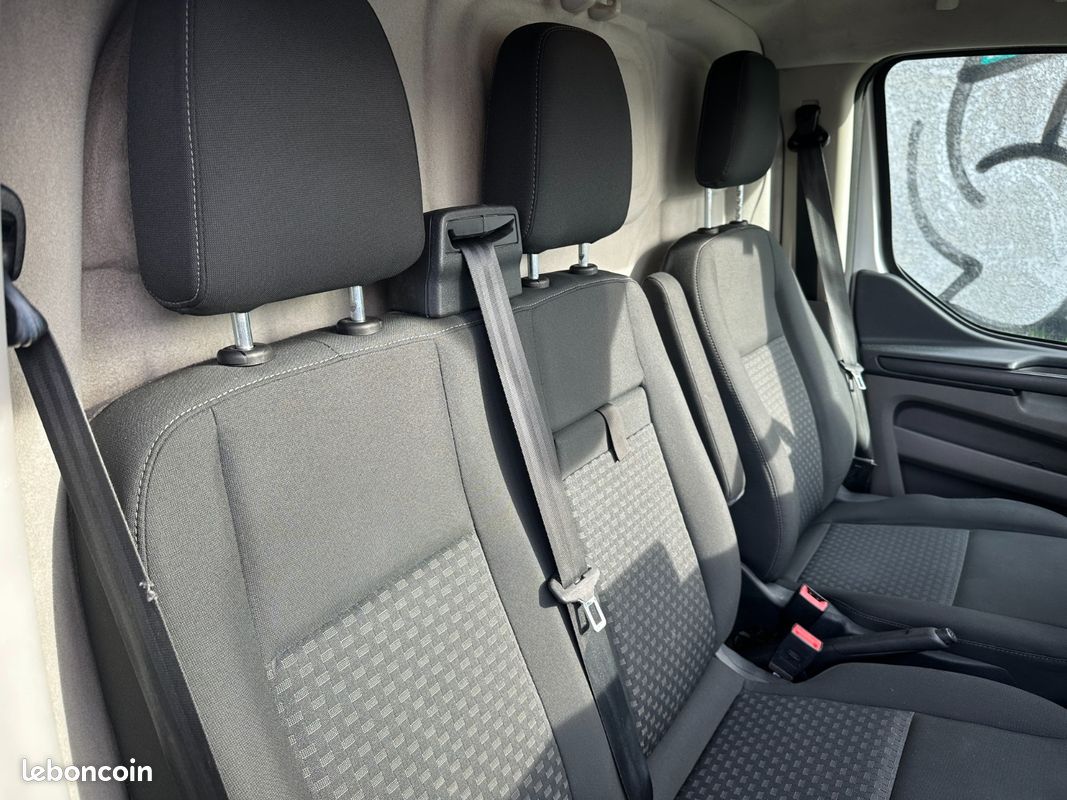 Ford transit custom fourgon 300 l1h1 2.0 ecoblue 105 trend business (image 12)