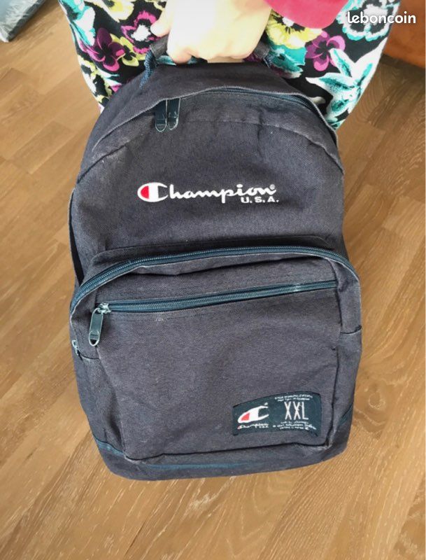 Sac à Dos Merion Cricket Club – Gris, Léger, Occasion, état Excellent