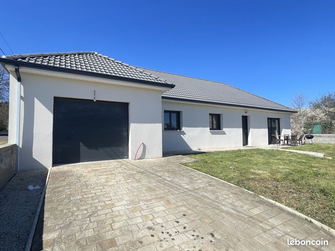 Maison 5 pièces 107 m² · à Saint-Bonnet-près-Orcival · 107 m² · 287 900 €