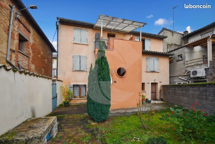 Immeuble 145 m² NEGREPELISSE