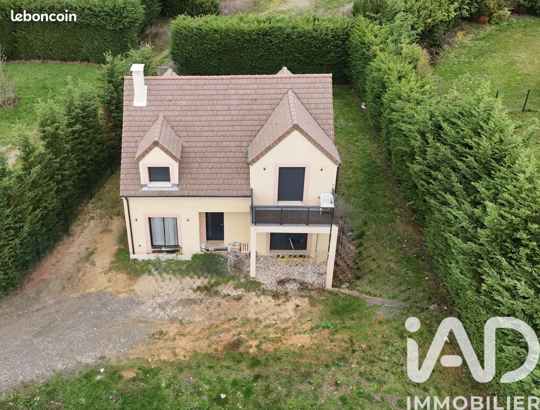 Maison 6 pièces 120 m² · à Thoiry · 120 m² · 440 000 €