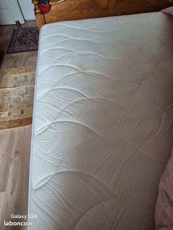 Lit deux place en bois massif acajou + matelas Epeda (image 3)