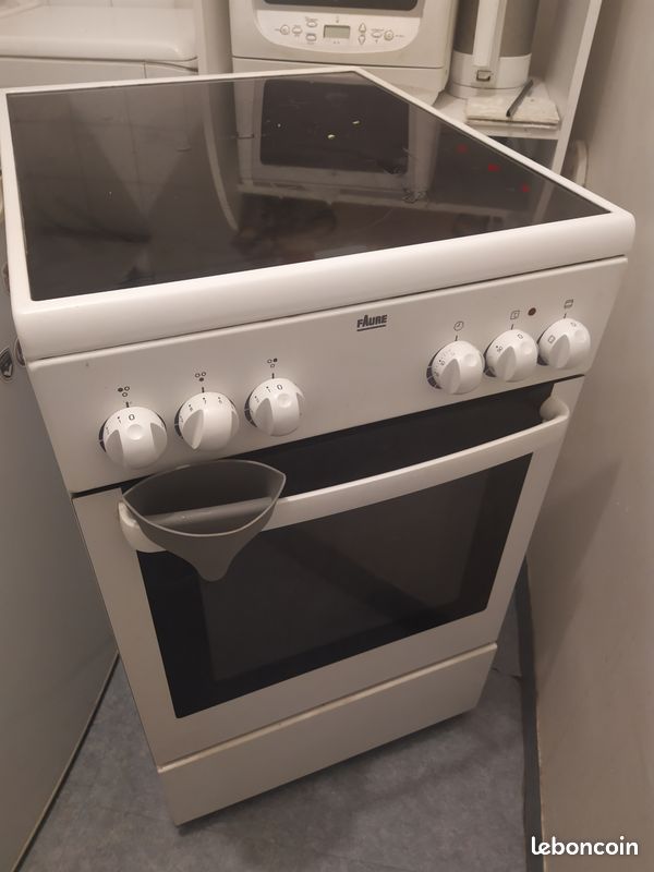 Cuisinière+four+grill+plaque (image 1)