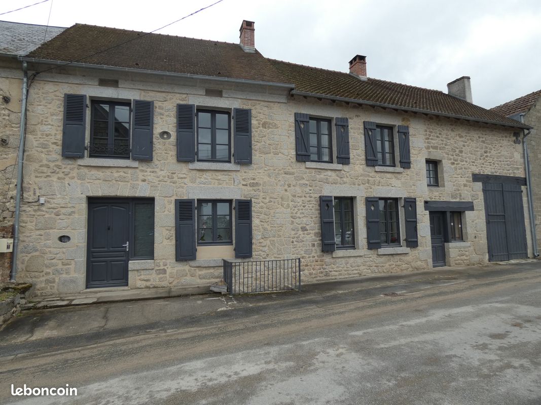 Maison 6 pièces 192 m² · à Chénérailles · 192 m² · 169 000 €