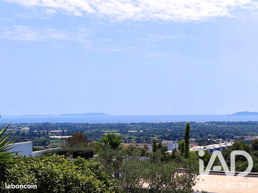 Maison 8 pièces 230 m² · à Hyères · 230 m² · 1 490 000 €