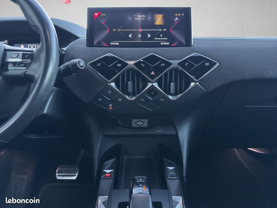 DS DS3 CROSSBACK PureTech 130 EAT8 So Chic (image 15)