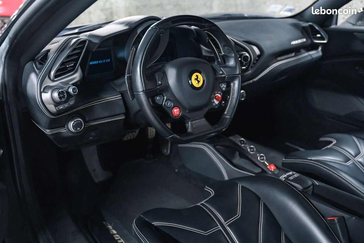 Ferrari 488 GTB V8 3.9 670 - Kit esthétique Novitec, très bien optionnée - A partir de 1.610e / Mois - Sort de révision Pozzi (image 12)