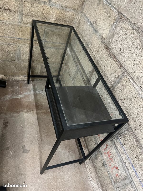 Bureau en verre (image 1)