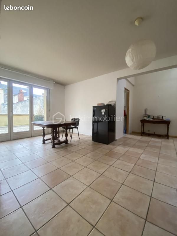 Appartement 3 pièces 63 m² · à Étampes · 63 m² · 155 000 €