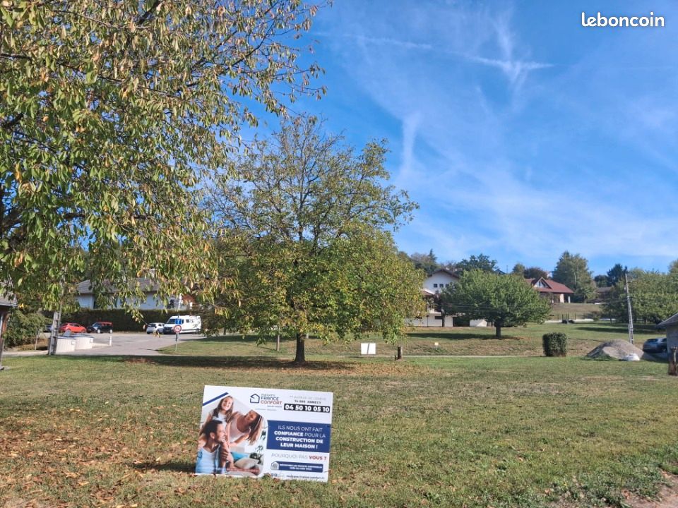Terrain 640 m² · à Vallières-sur-Fier · 85 000 €