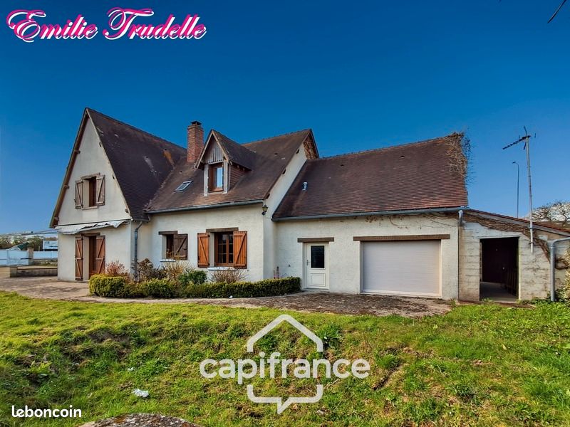 Maison 8 pièces 221 m² · à Loir en Vallée · 221 m² · 185 000 €