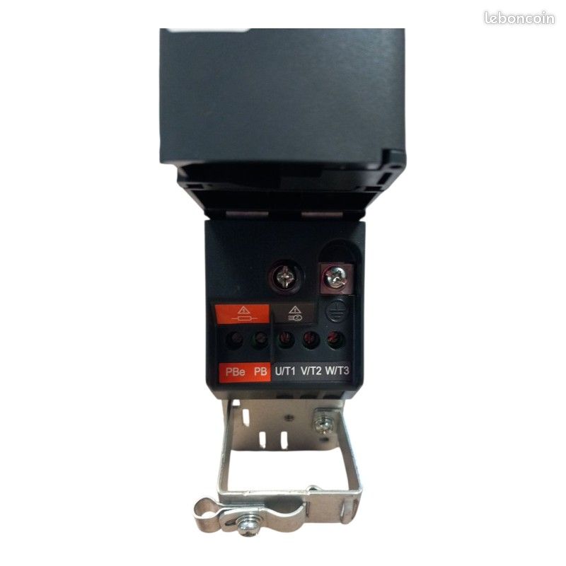 Variateur De Vitesse Altivar 320 Télémécanique - Référence ATV320U04N4B - Neuf En Emballage D'origine
