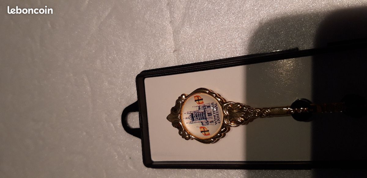 Petite cuillere de collection Winchester cathedral (image 2)