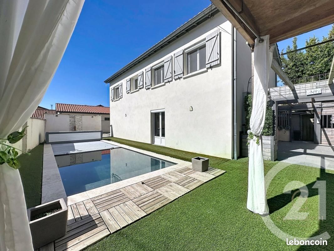 Maison 7 pièces 152 m² · à Grigny-sur-Rhône · 152 m² · 390 000 €