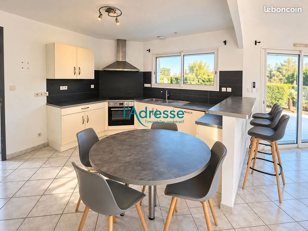 Maison 6 pièces 120 m² · à Montrevault-sur-Èvre · 120 m² · 250 000 €