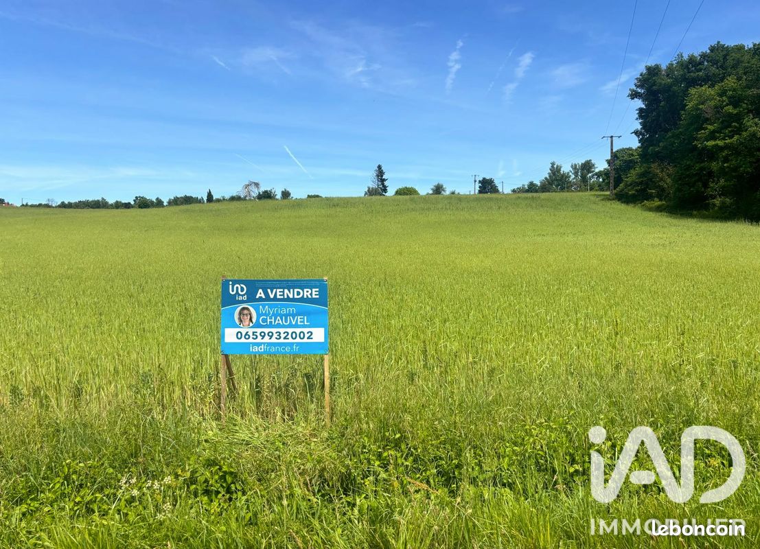Terrain 3571 m² · à Saint Privat en Périgord · 3 571 m² · 35 500 €