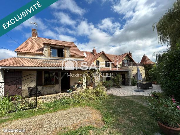 Maison 4 pièces 218 m²
