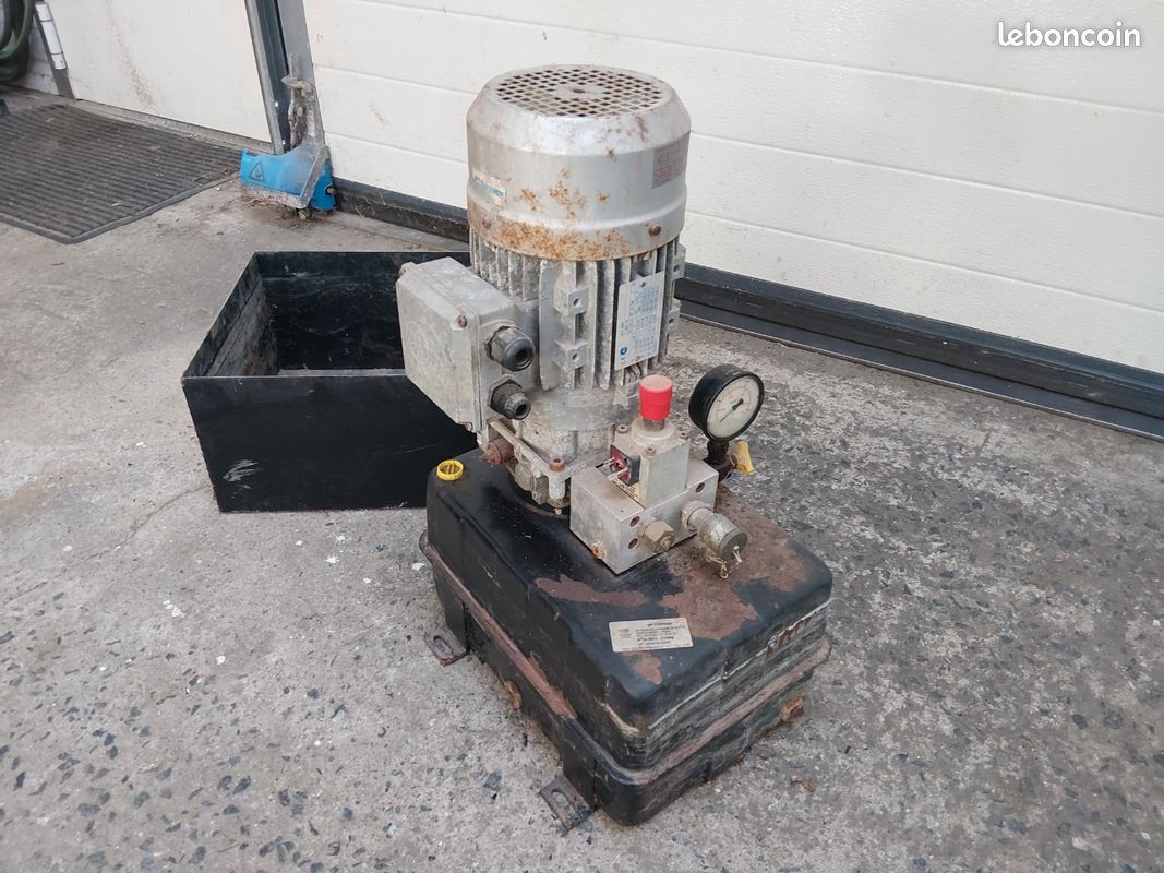 Groupe hydraulique (image 1)