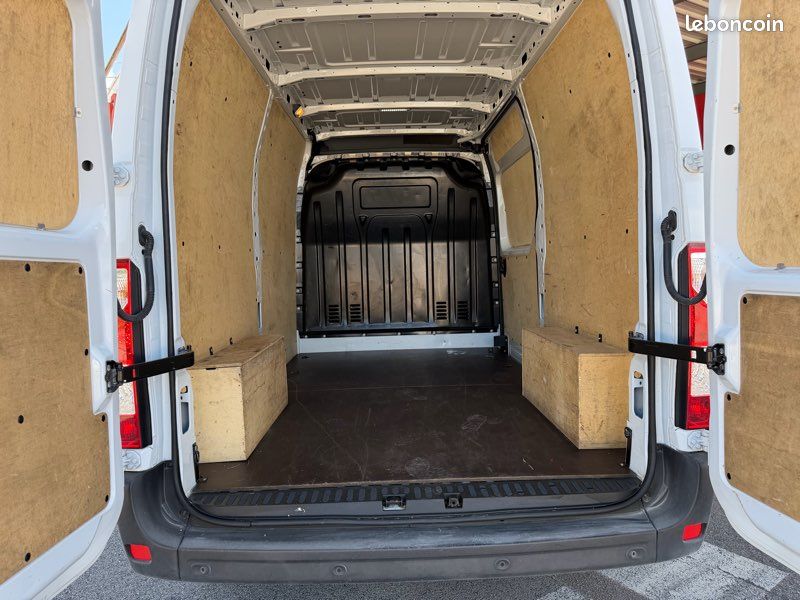 Renault Master III ph3 L2/H2 2.3 dci 135cv bvm6 Confort / 1*main / 2024 / 48.000km / Révisée / 20.000e ht 23.990e ttc Garantie 6 mois (image 6)