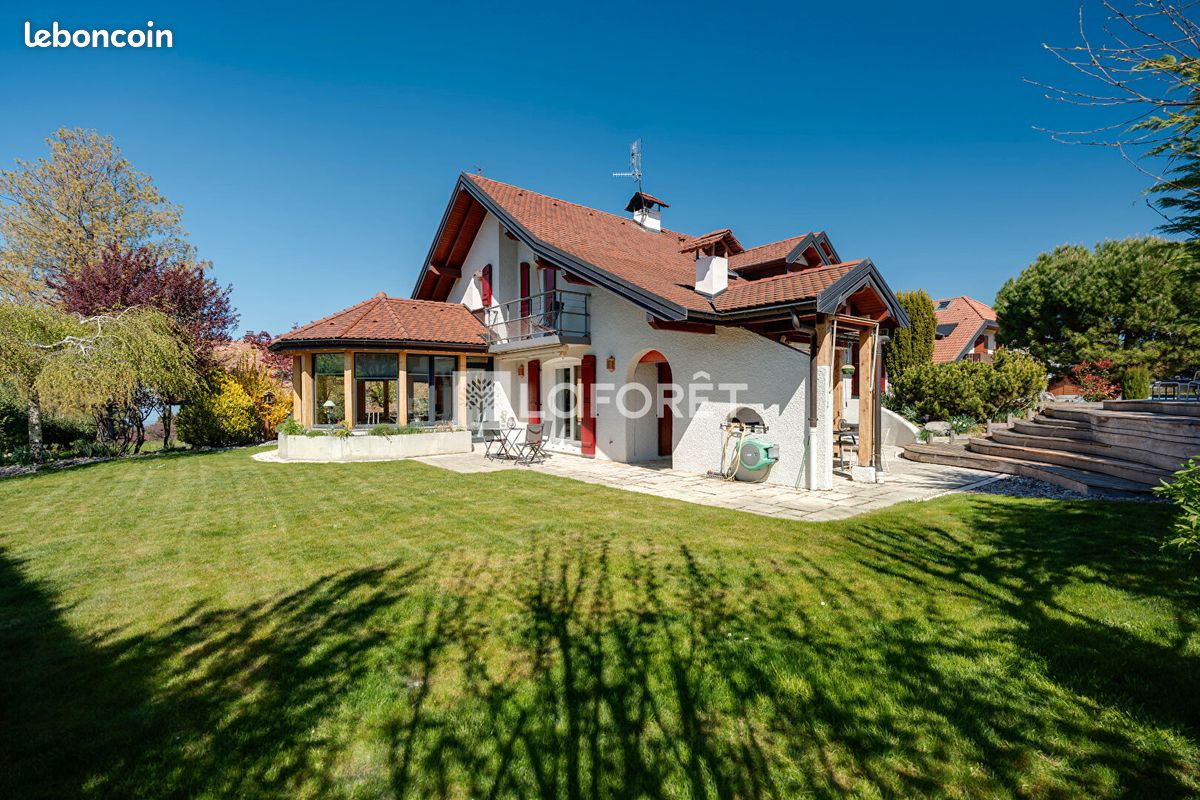 Maison 8 pièces 190 m² · à Neuvecelle · 190 m² · 940 000 €