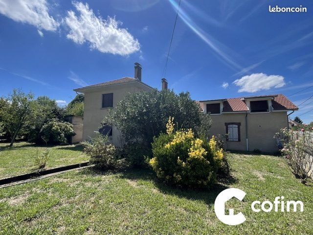 Maison 8 pièces 212 m² · à Sauvagnon · 212 m² · 369 500 €