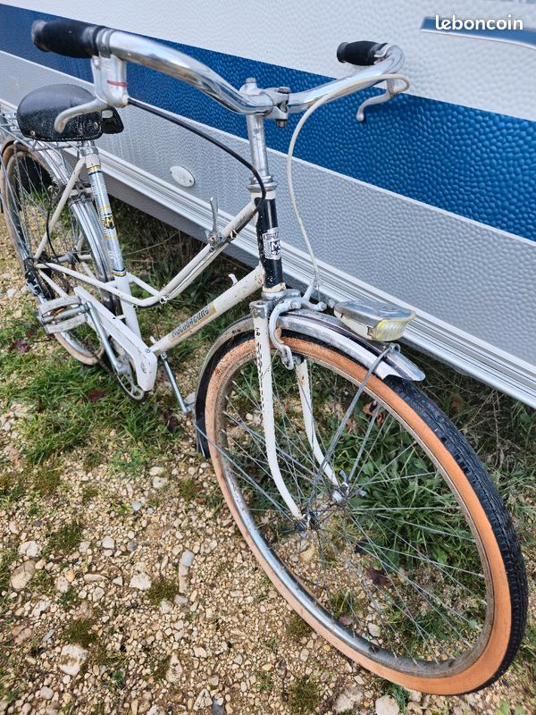 Velo vintage femme motobécane Vélos