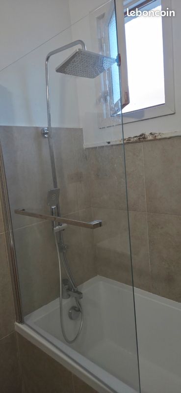 Parois de baignoire (image 1)