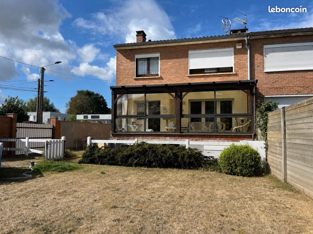Maison 5 pièces 104 m² · à Pérenchies · 104 m² · 289 000 €
