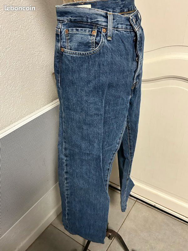 Carton58) Lots de deux Jeans Homme LEVI ‘STRAUSS&CO taille 42 voir toute les mesures (image 11)