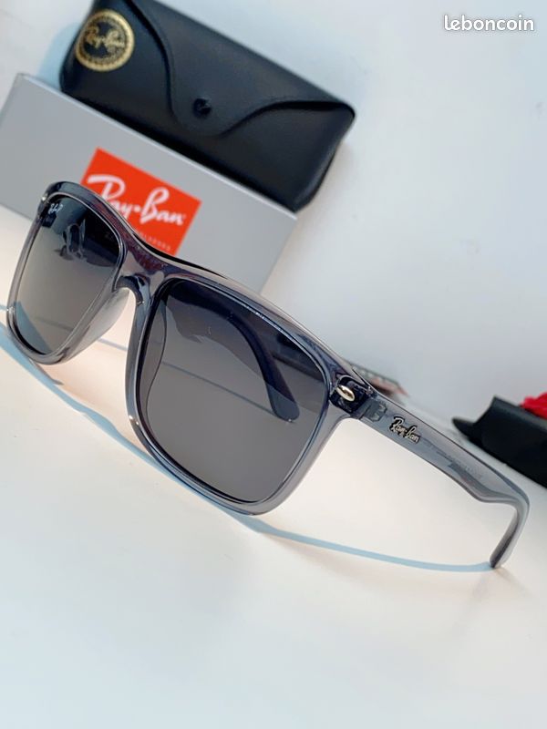 Ray-Ban. Lunettes de soleil polarisées à monture carrée grise transparente, unisexes (image 7)