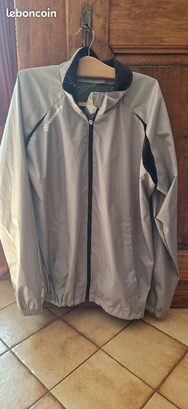 Blouson pluie vélo / VTT (image 1)