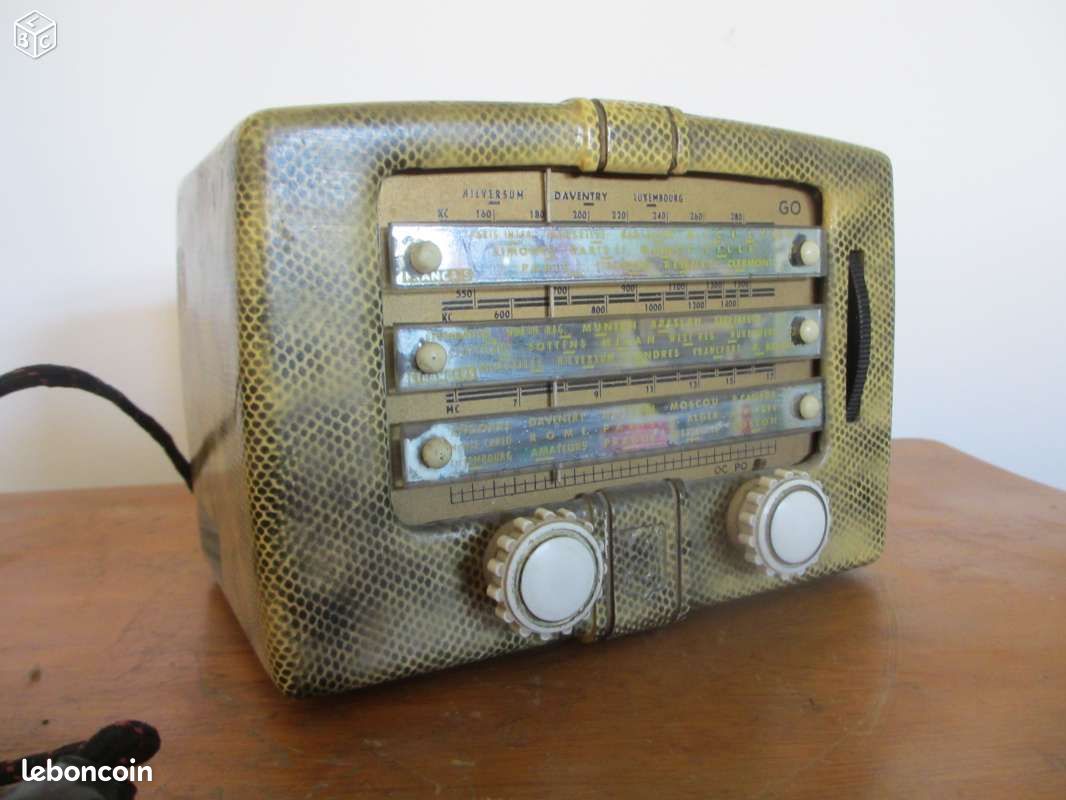 Poste/radio Djinn 49 en metal et à lampes (image 1)