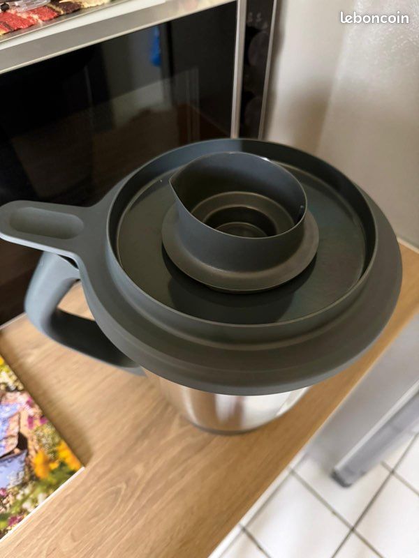 Bol thermomix TM6 et différents outils (image 3)