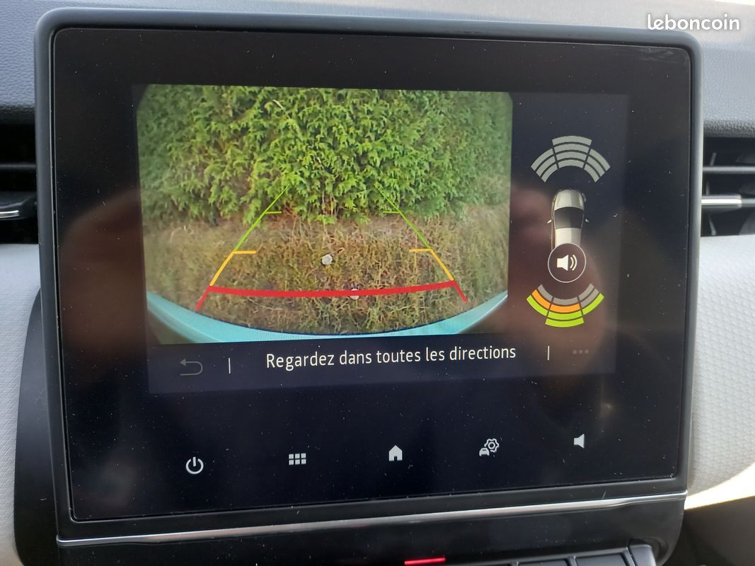 Clio v ste 1.6 e-tech 145 evolution gps camera 30202 kms garantie 12 mois partout en france (image 8)