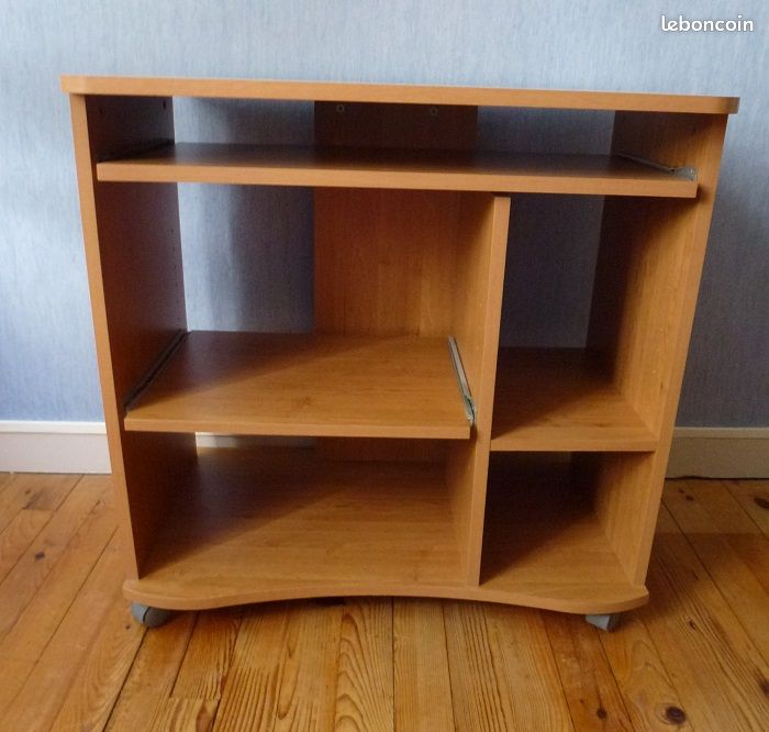 Petit bureau (image 1)