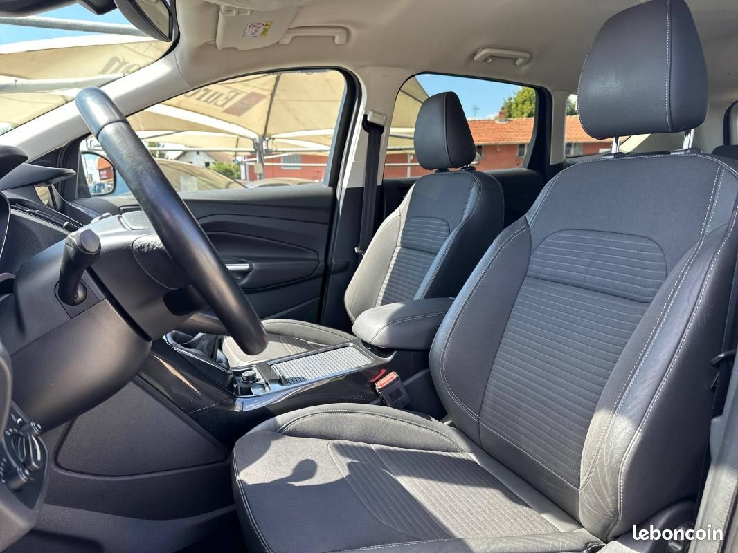 Ford Kuga II1.5 TDCi 120ch Stop&Start Executive4x2 (image 5)