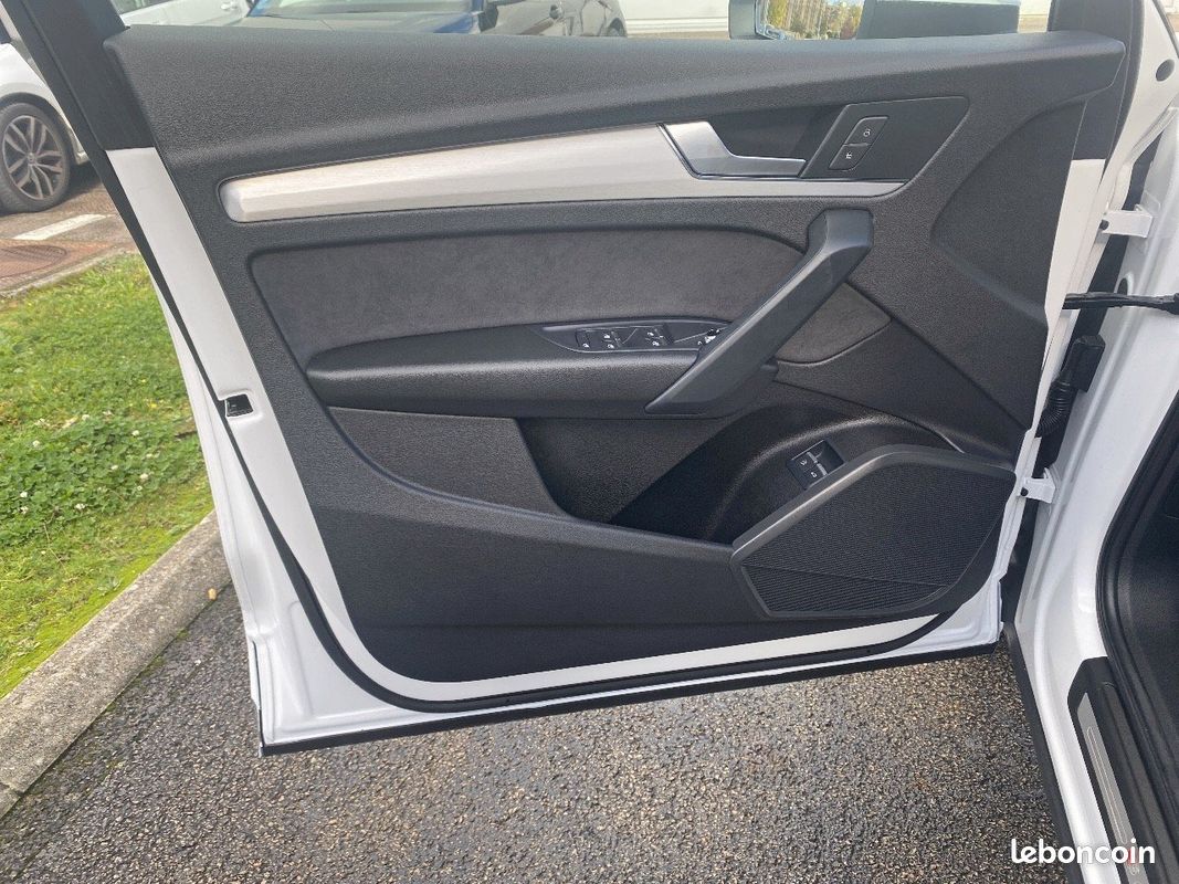 AUDI Q5 50 TFSIe 299 S tronic 7 Quattro S line (image 26)