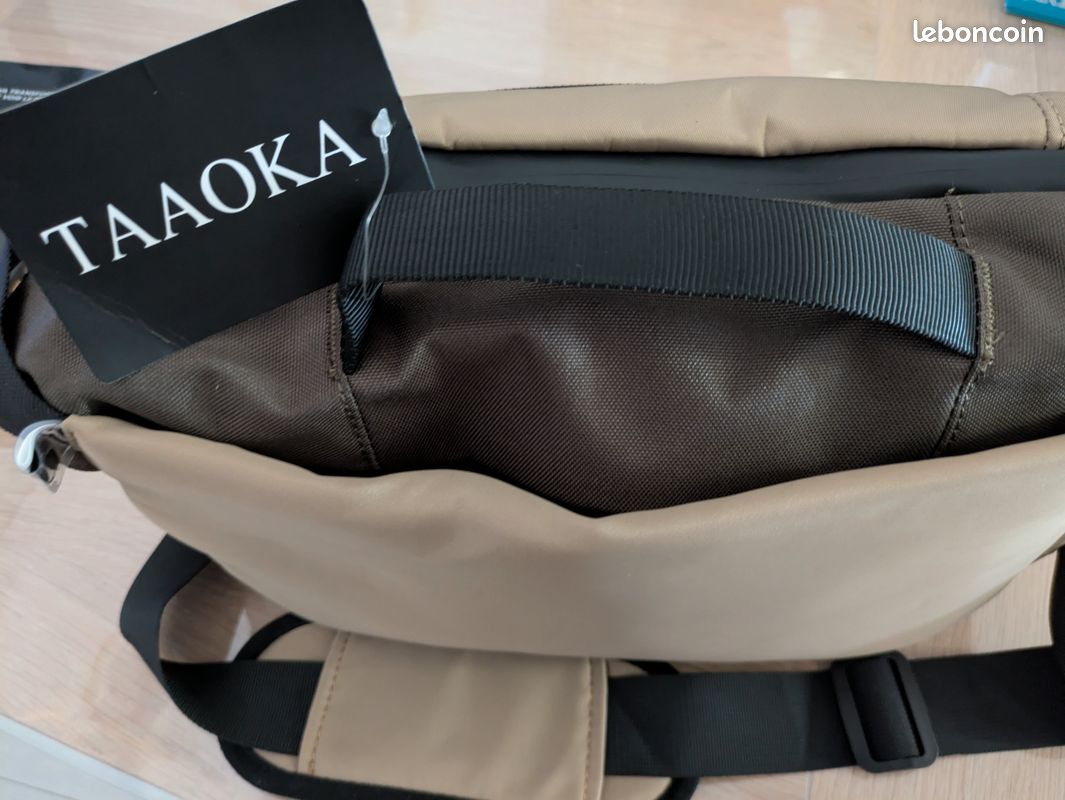 Sac bandoulière étanche pour appareil photo (image 4)