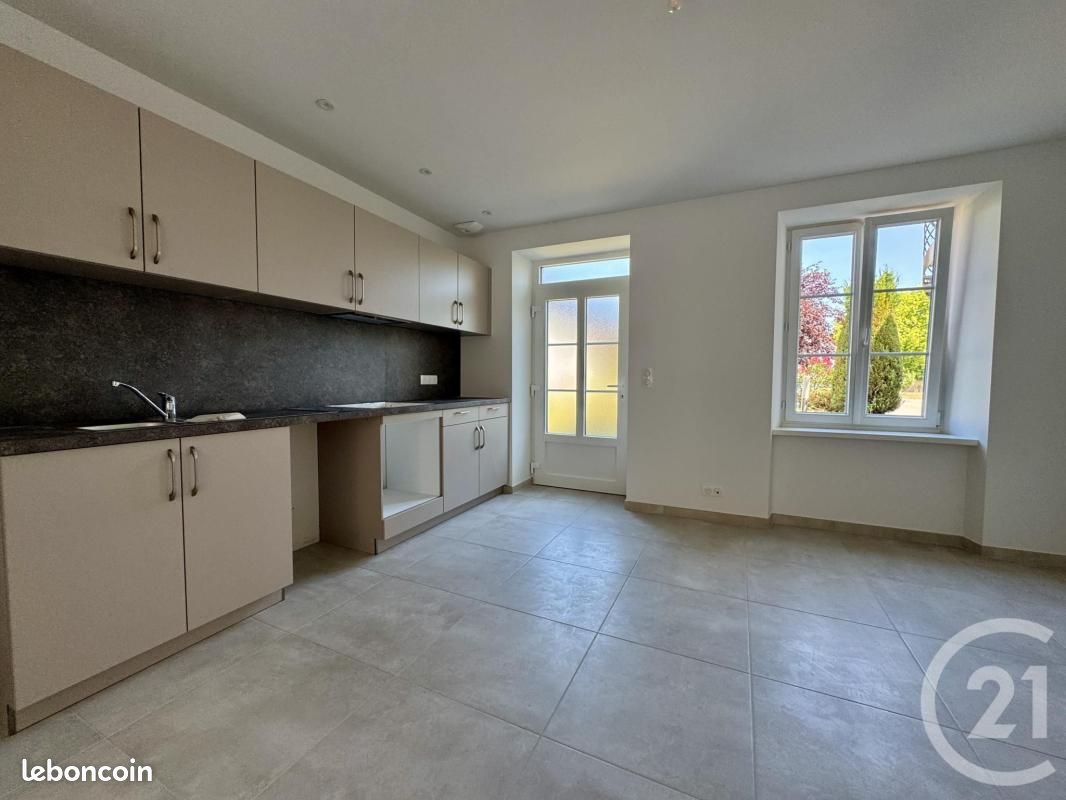 Appartement 3 pièces 72 m² · à Hochfelden · 72 m² · 900 €