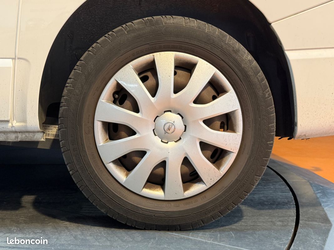 Opel vivaro vu fourgon 1.6 cdti bi-turbo 125 l1h1 ecoflex pack plus clim start-stop / gps / camera / mains-libre (image 12)