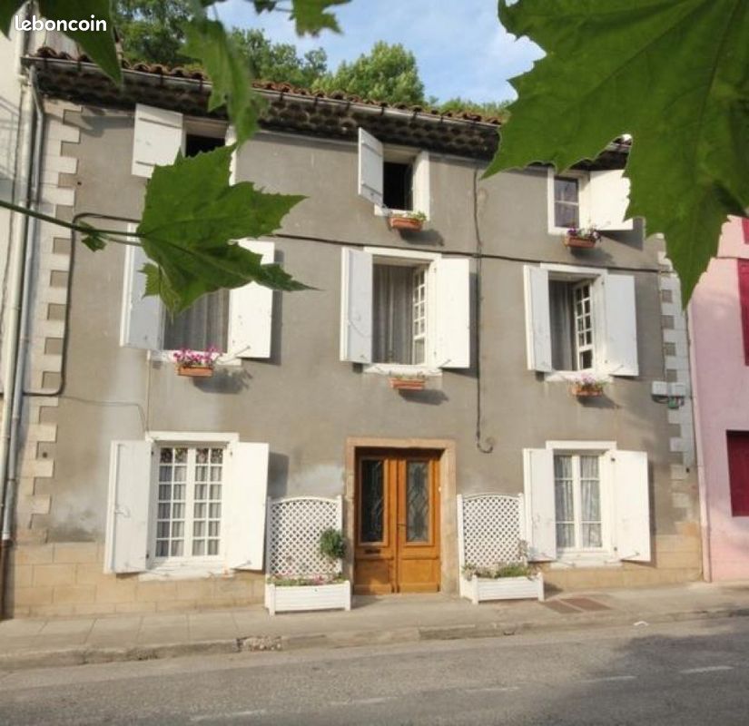 Maison 6 pièces 210 m² · à Lavelanet · 210 m² · 139 000 €