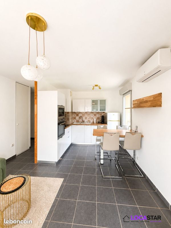 Appartement 3 pièces 54 m² · à Lescar · 54 m² · 800 €
