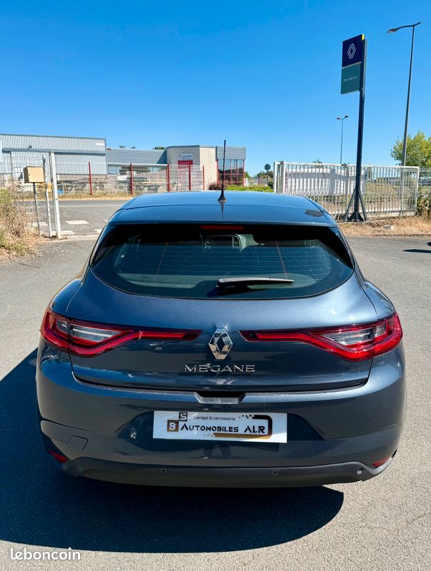 RENAULT MÉGANE IV 1.5 BLUE DCI 115ch BUSINESS (image 3)