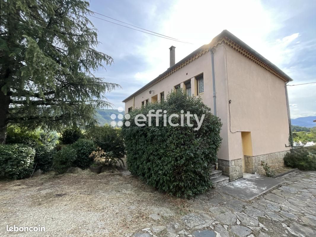 Maison 7 pièces 162 m² · à Privas · 162 m² · 210 000 €