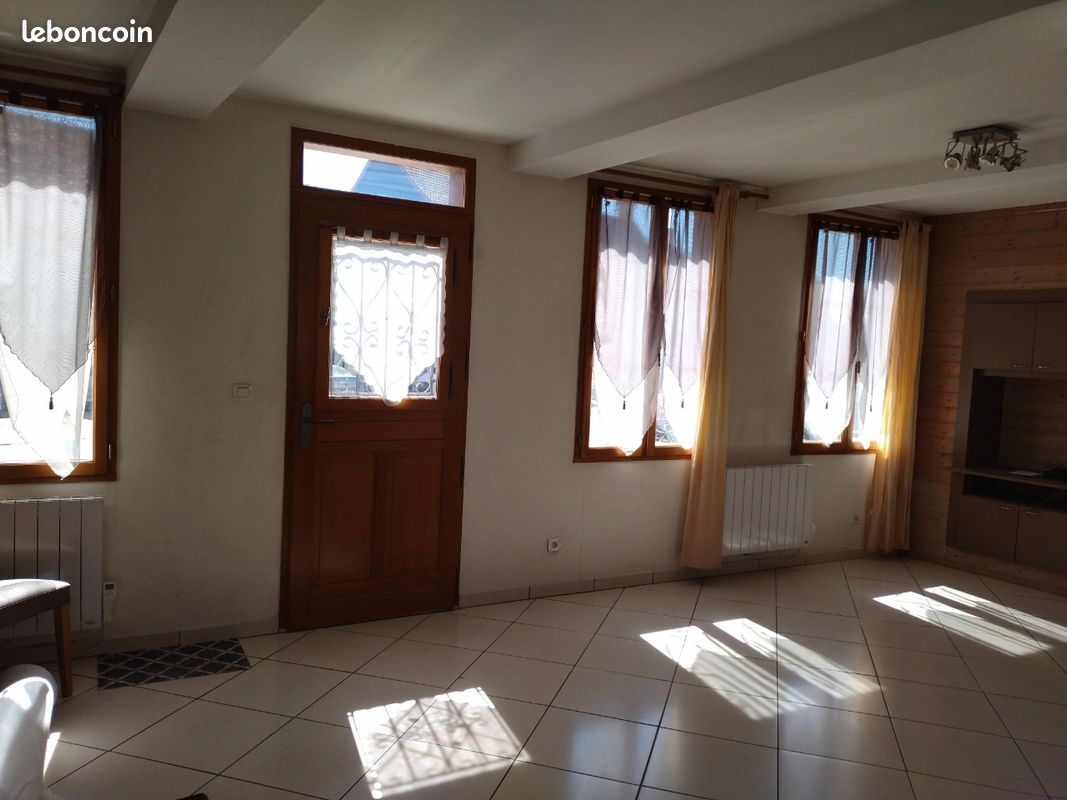 Maison 3 pièces 90 m² · à Domart-en-Ponthieu · 90 m² · 135 000 €