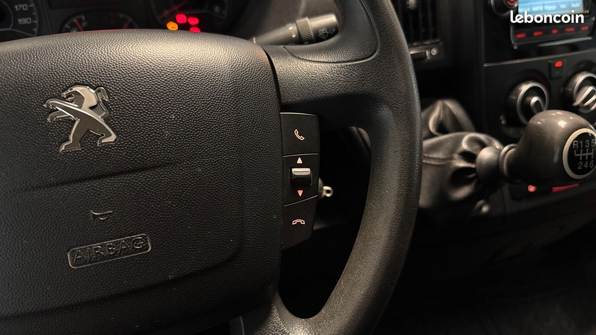 PEUGEOT BOXER VU FOURGON 330 2.2 HDI 110 L1H1 CD CLIm (image 24)