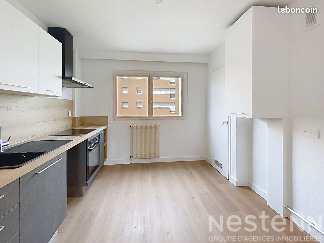 Appartement 4 pièces 104 m² · à Lorient · 104 m² · 1 096 €/mois