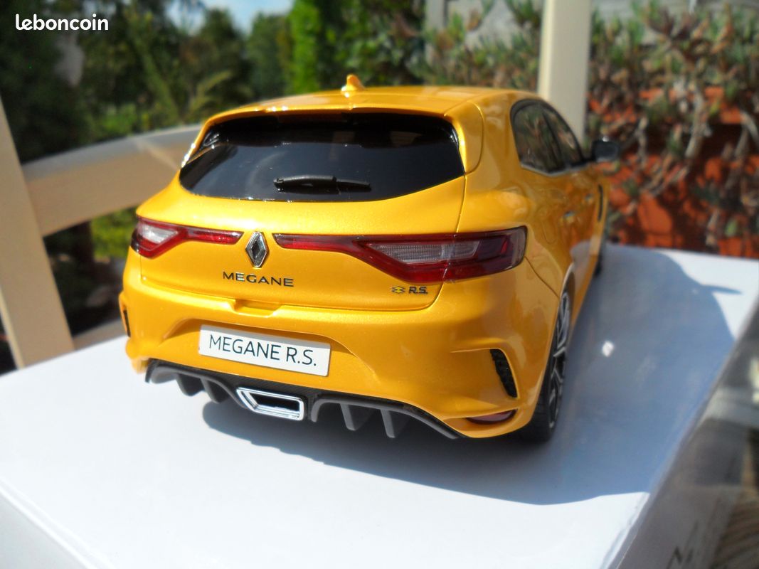 Modèle Voiture Miniature Renault Megane RS 1/18 En Alliage - Collection, Décoration, Cadeau
