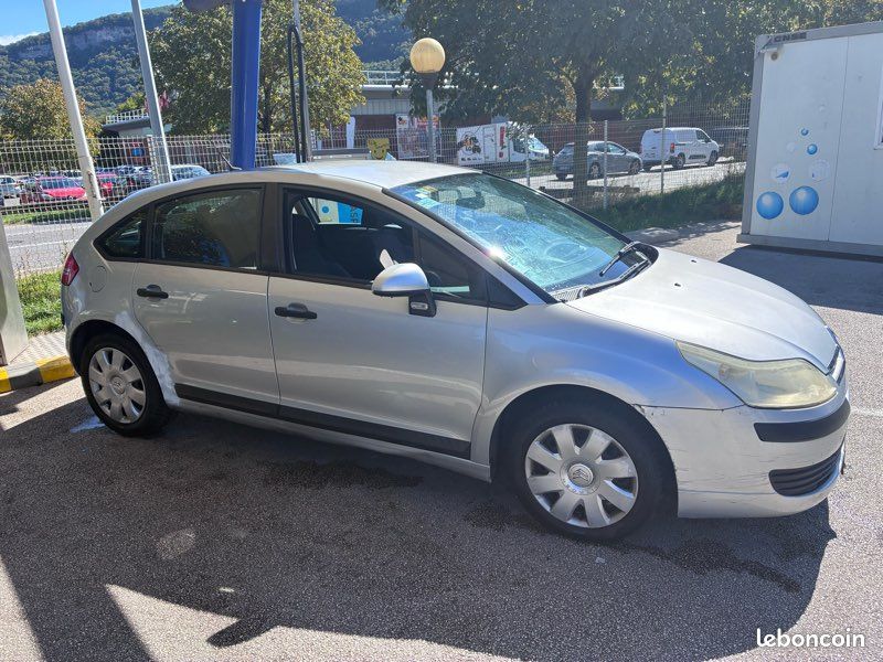 Citroën C4 1.6 HDi — Bon état general 2006 (image 2)